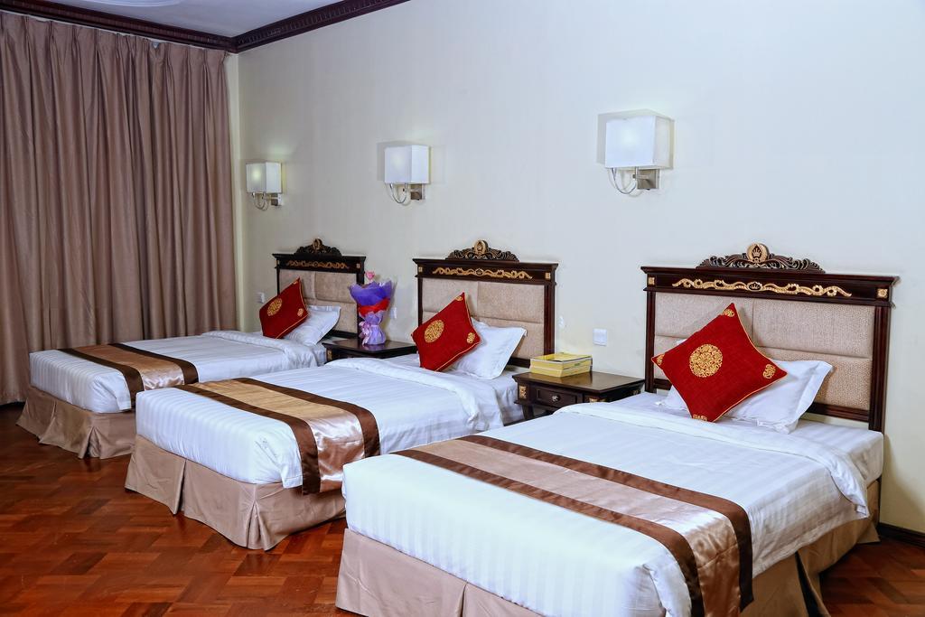 Sky Man Hotel Gyogon Екстериор снимка