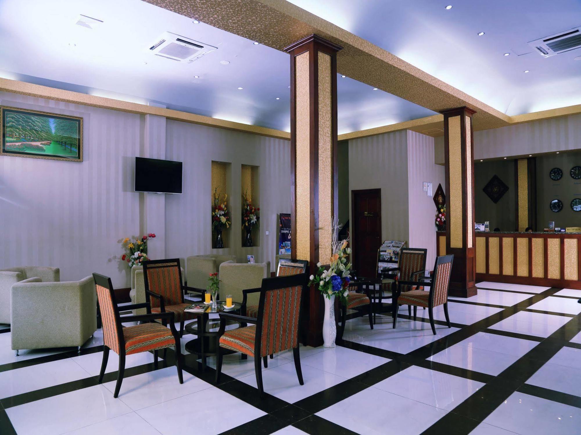 Sky Man Hotel Gyogon Екстериор снимка