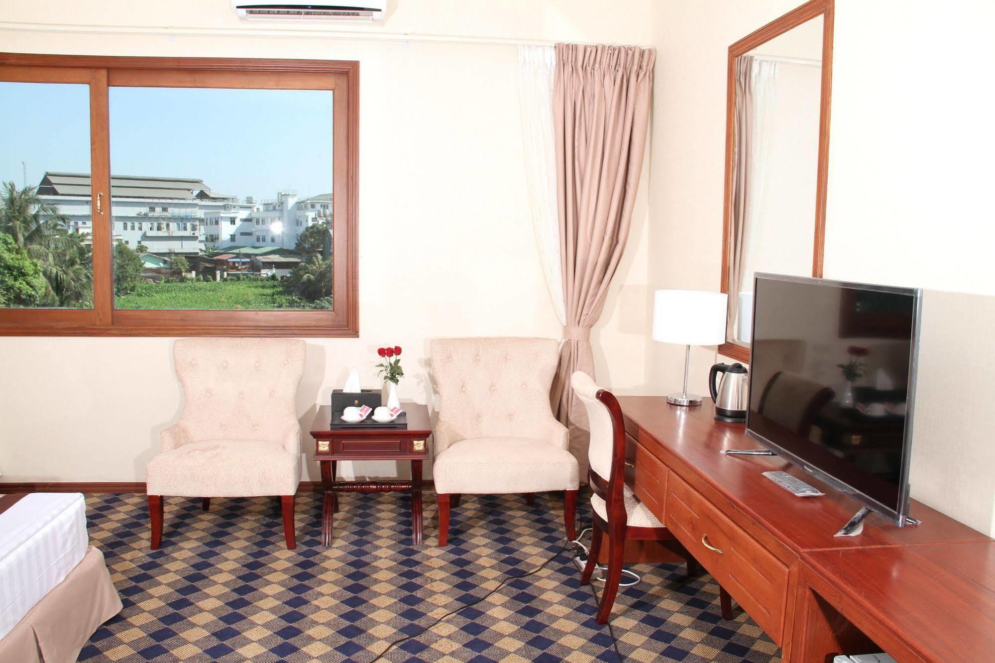 Sky Man Hotel Gyogon Екстериор снимка
