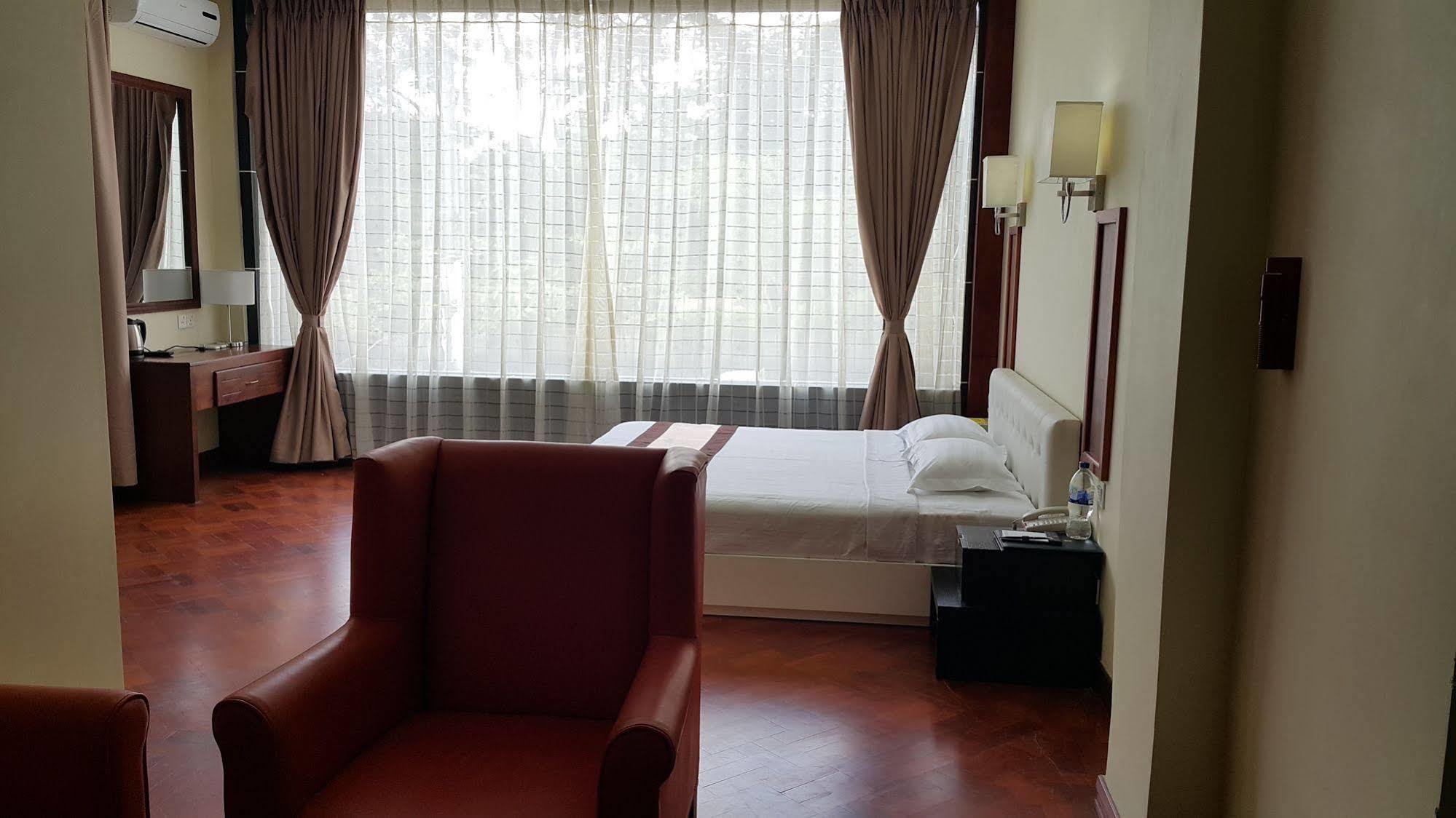Sky Man Hotel Gyogon Екстериор снимка