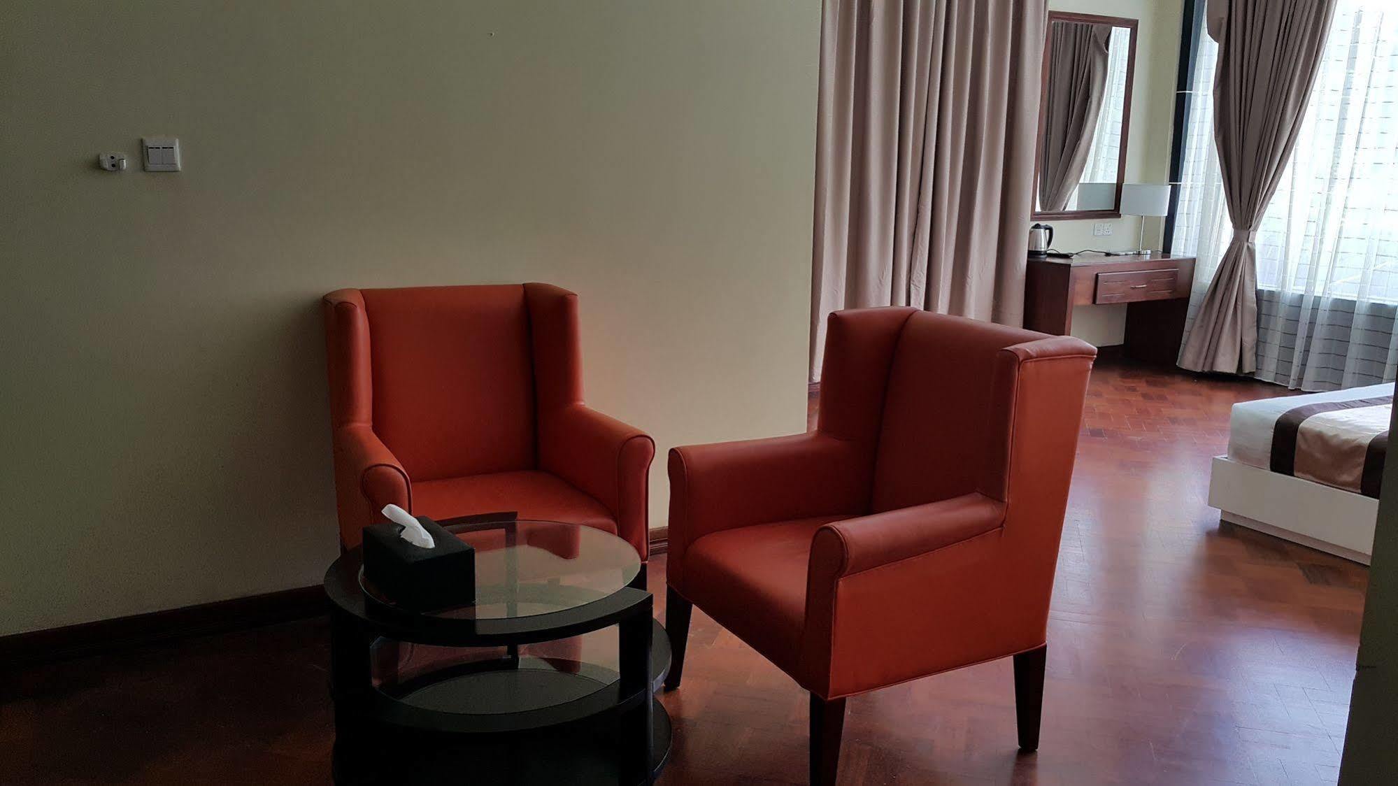 Sky Man Hotel Gyogon Екстериор снимка