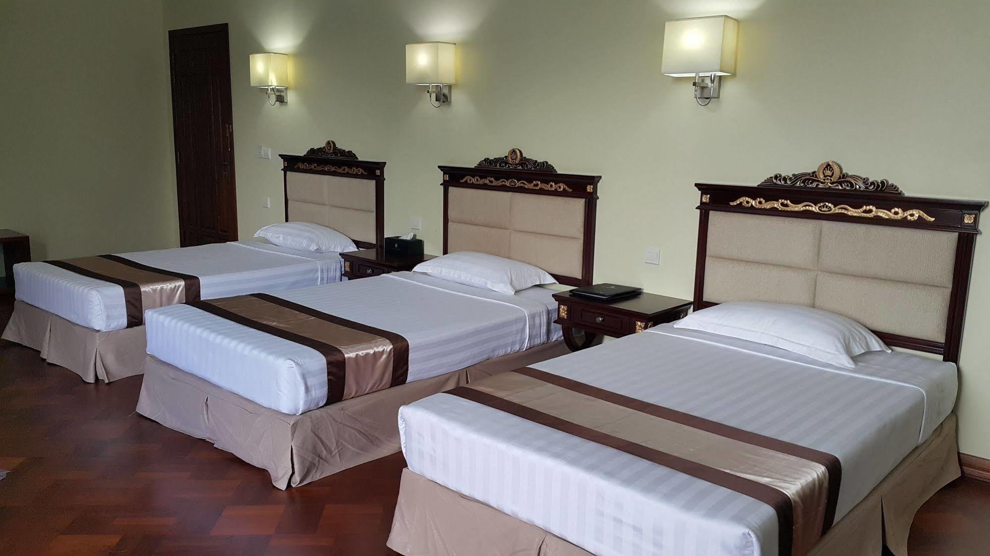 Sky Man Hotel Gyogon Екстериор снимка